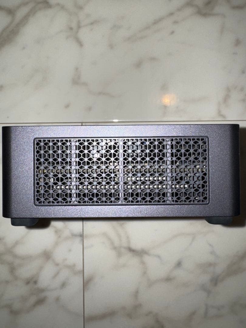 ミニPC MINISFORUM UM790Pro AMD Ryzen9 7940HS