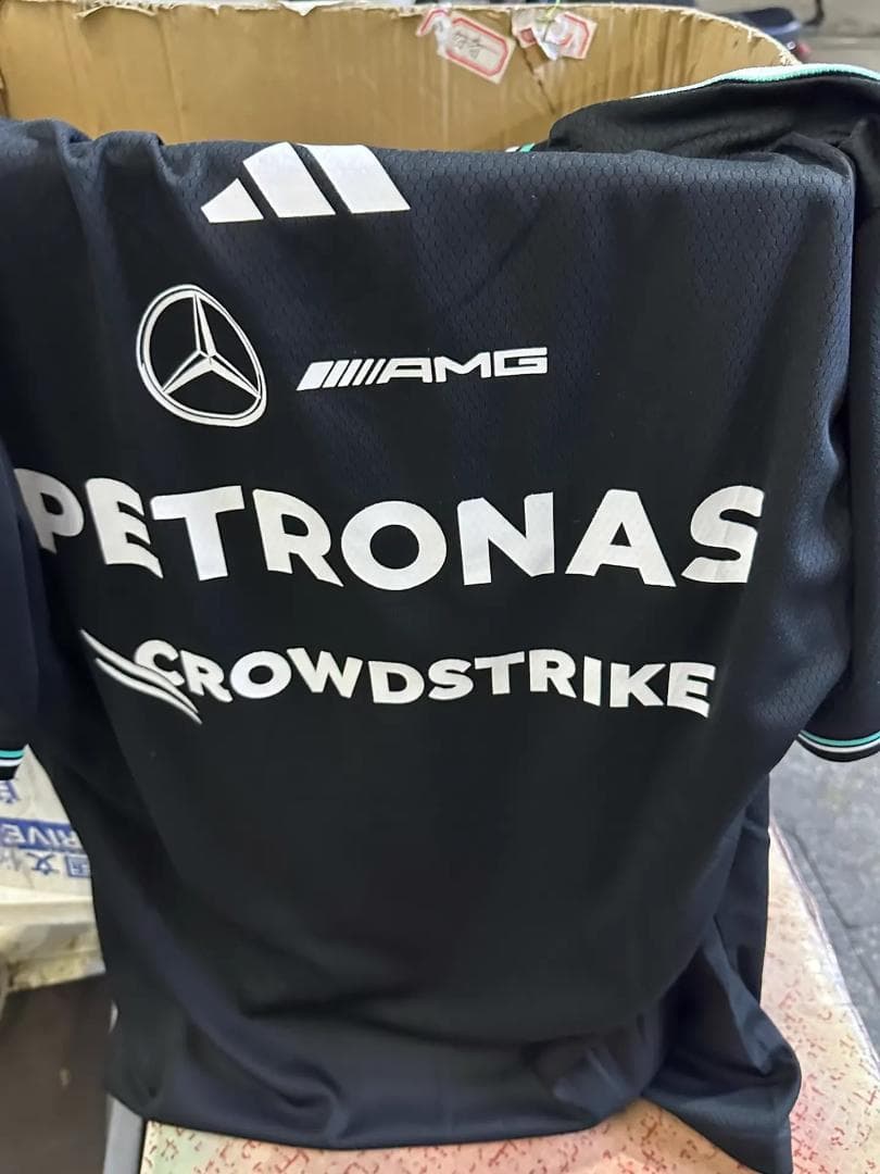 トップス Mercedes-AMG PETRONAS Formula1 Team T M