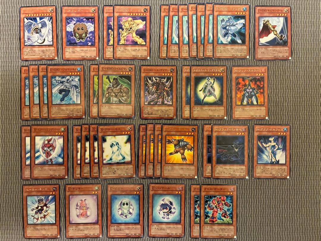 【匿名配送】遊戯王　E•HERO エレメンタルヒーロー　まとめ売り　ホロあり