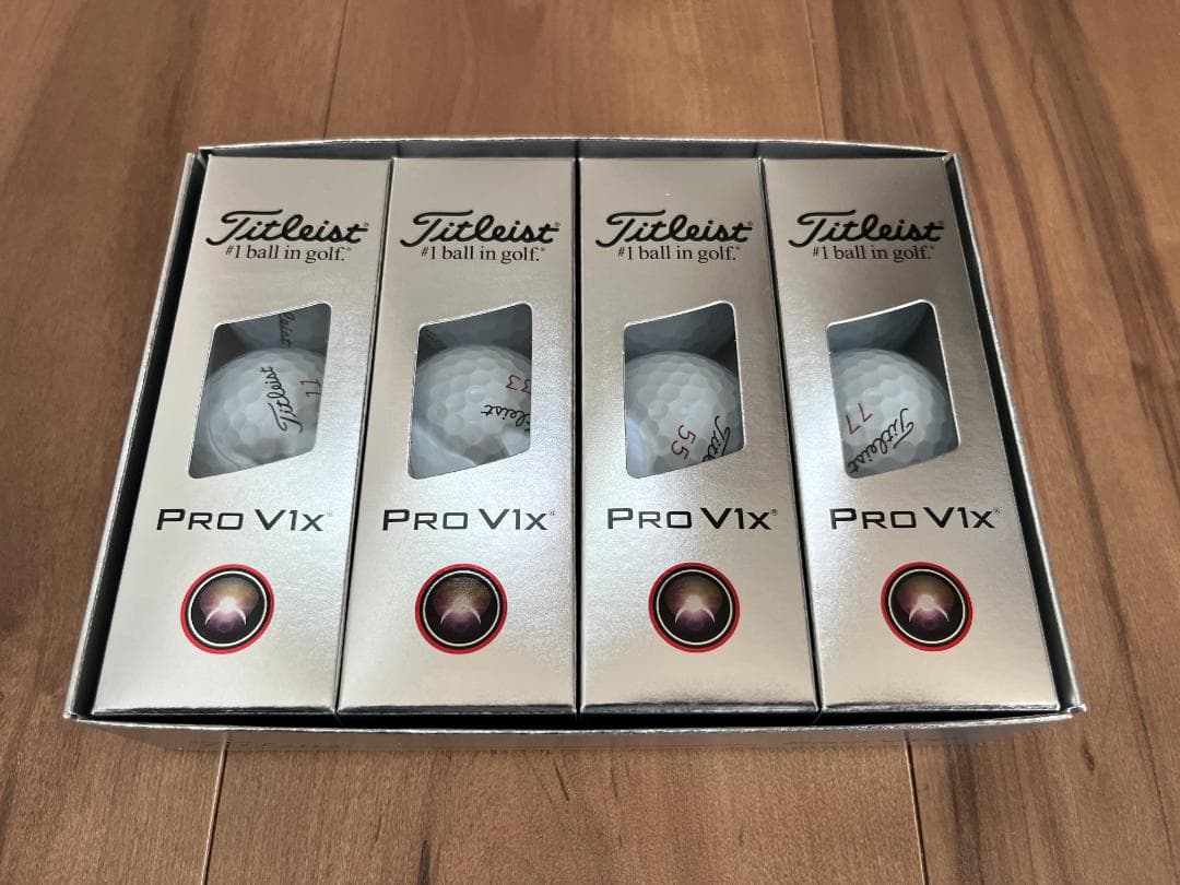 タイトリスト／PRO V1x／ホワイト／Wナンバー／２ダース