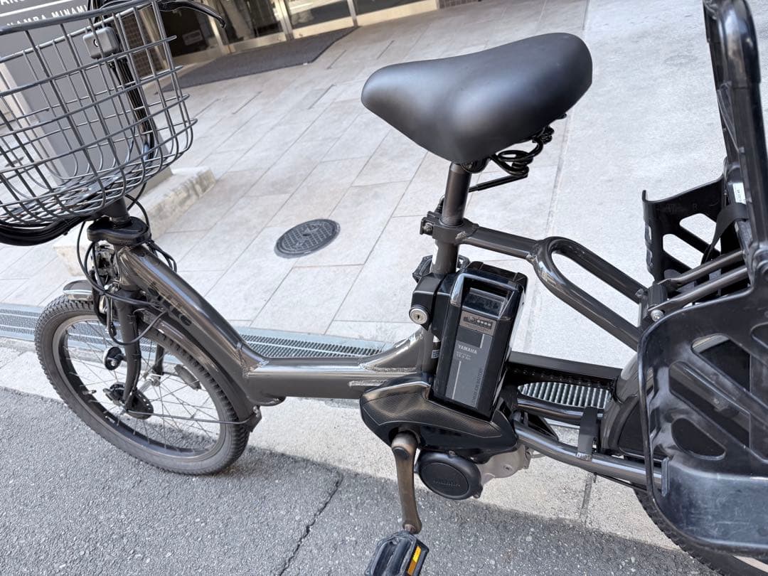 子供乗せ　ブリヂストン　BIKKE 電動アシスト自転車 チャイルドシート付き