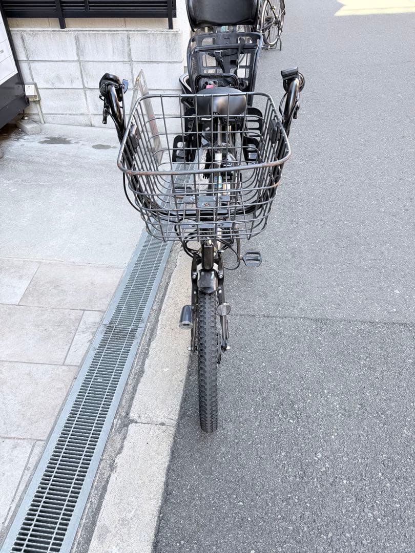 子供乗せ　ブリヂストン　BIKKE 電動アシスト自転車 チャイルドシート付き
