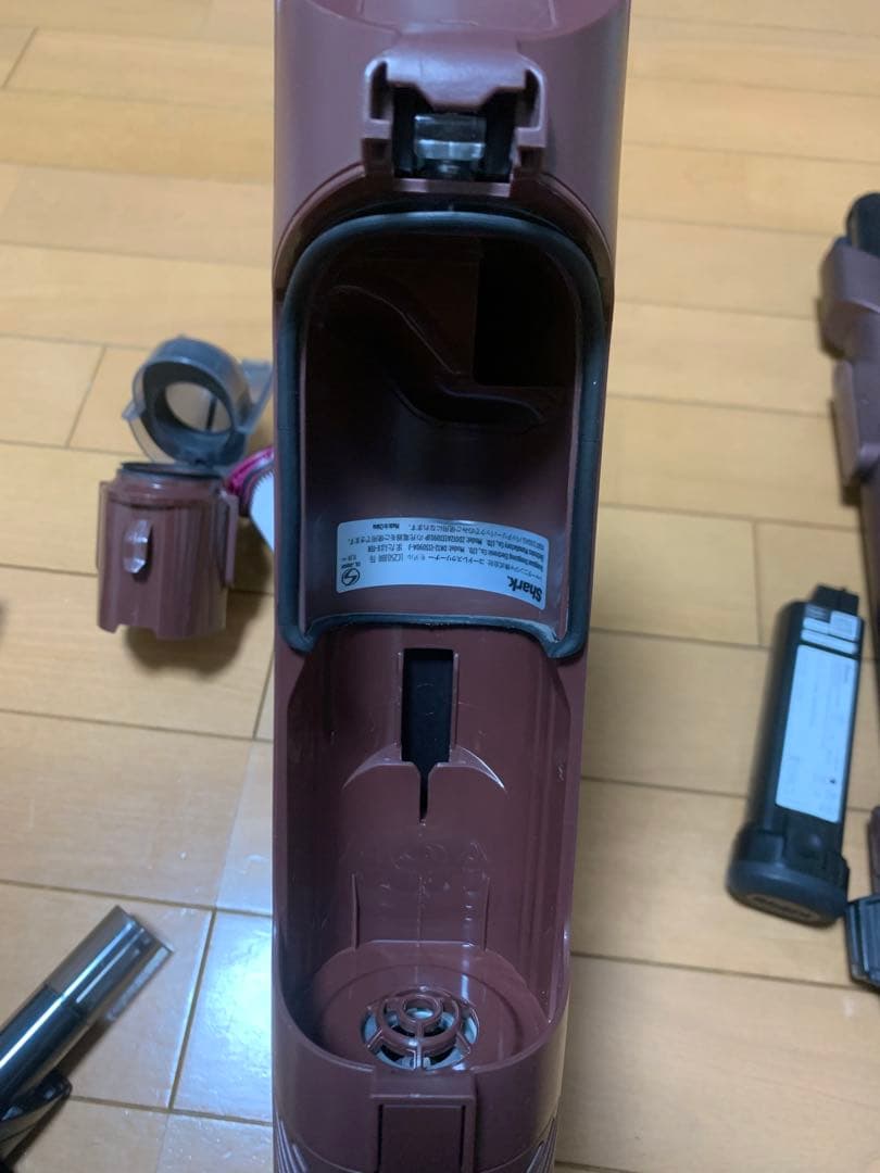 LC250JBR シャーク掃除機　中古品