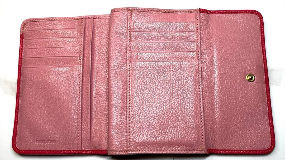 miu miu 赤 レザー 三つ折り財布