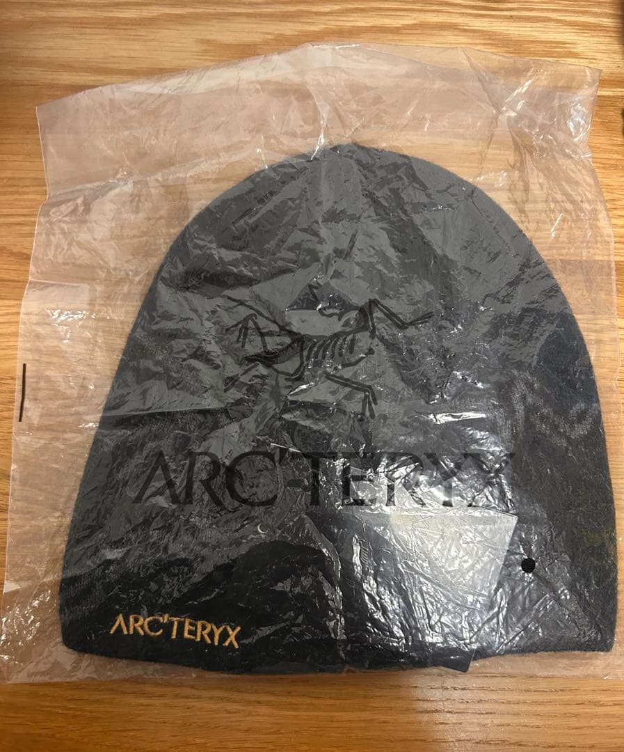 ARC'TERYX ブラック ビーニー