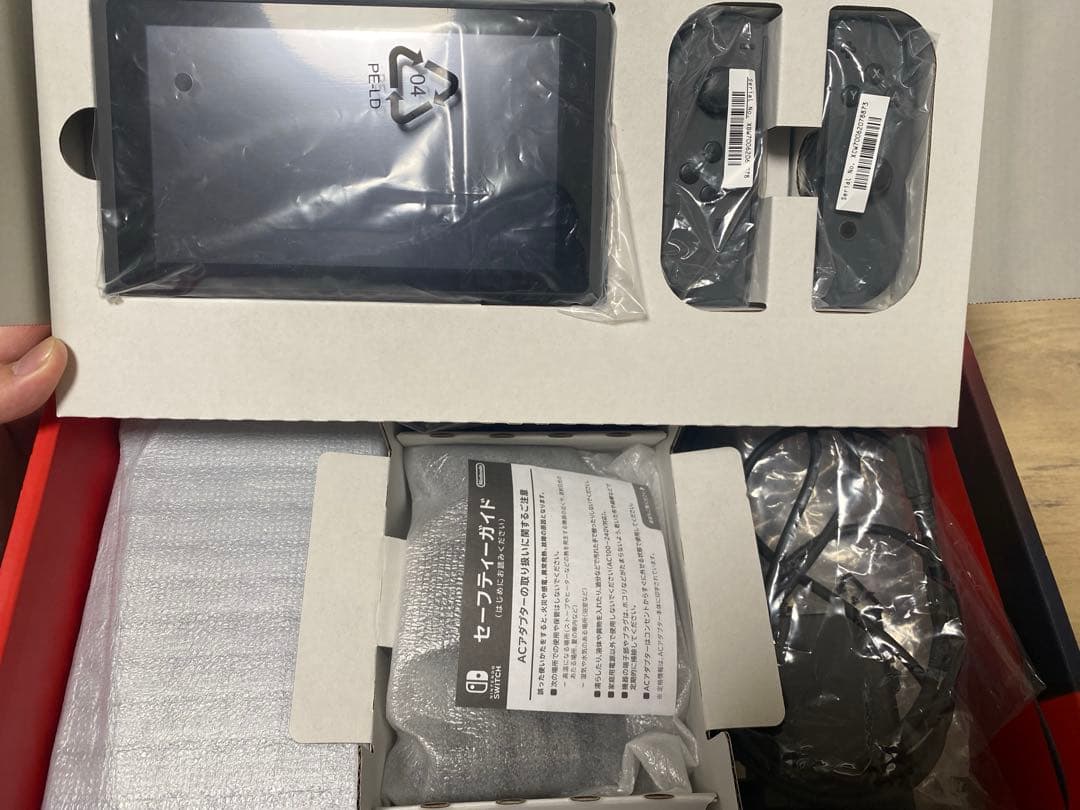 Nintendo Switch 本体(初期付属品完備)