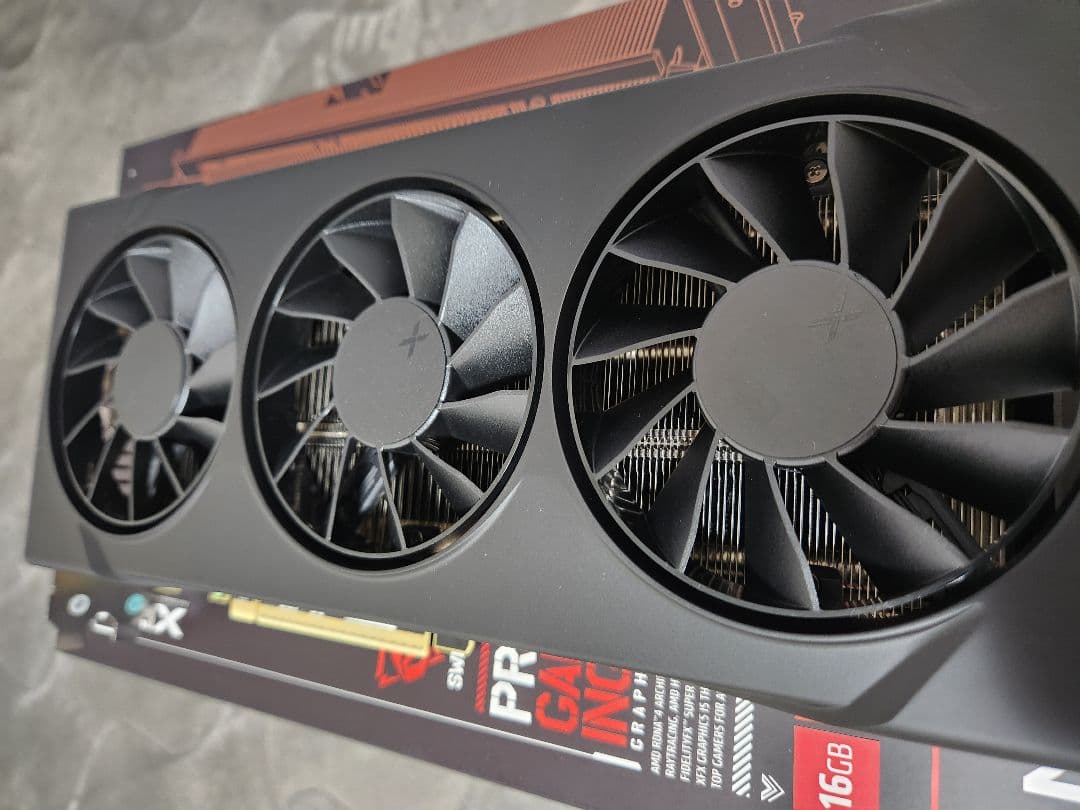 グラフィックボード・グラボ・ビデオカード XFX RX9060XT 16GB Triple Fan
