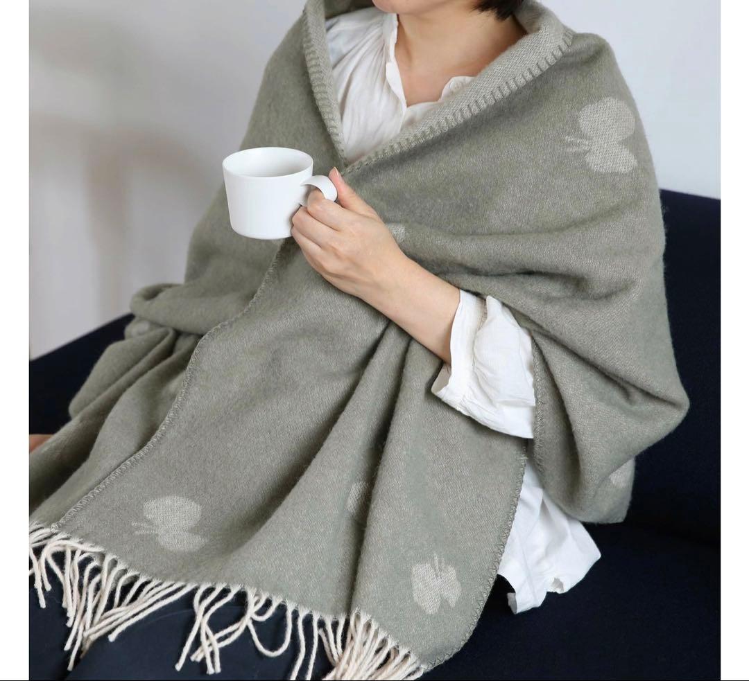 新品　ミナペルホネン×KLIIPPAN ウールストール choucho オリーブ