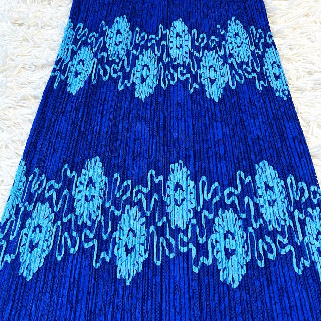 プリーツプリーズ ロングスカート 花柄 刺繍 フラワー イッセイミヤケ ブルー