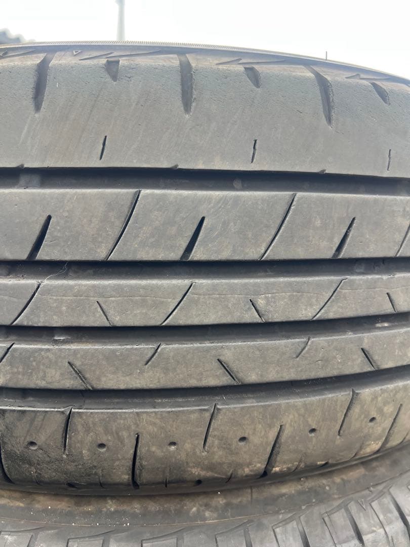 ブリヂストン　プレイズ　px-rv2 215/60r17 21年製