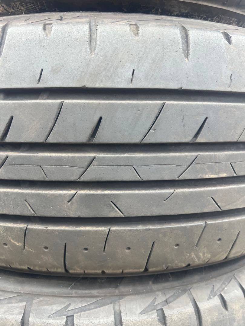 ブリヂストン　プレイズ　px-rv2 215/60r17 21年製