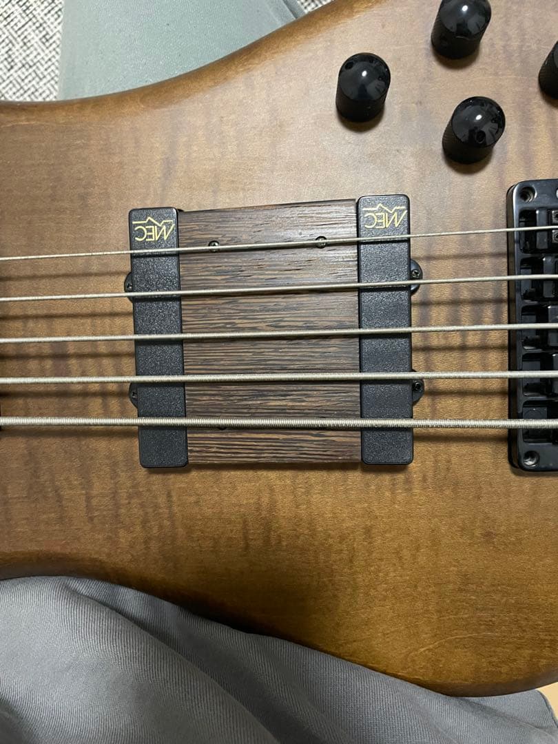 ベース Warwick german pro series streamer LX5