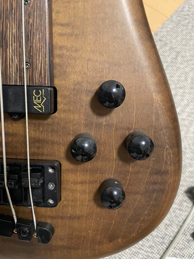 ベース Warwick german pro series streamer LX5