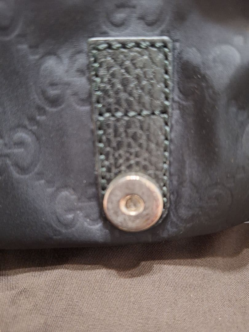 M*n様 GUCCI　ナイロン製ショルダーバック