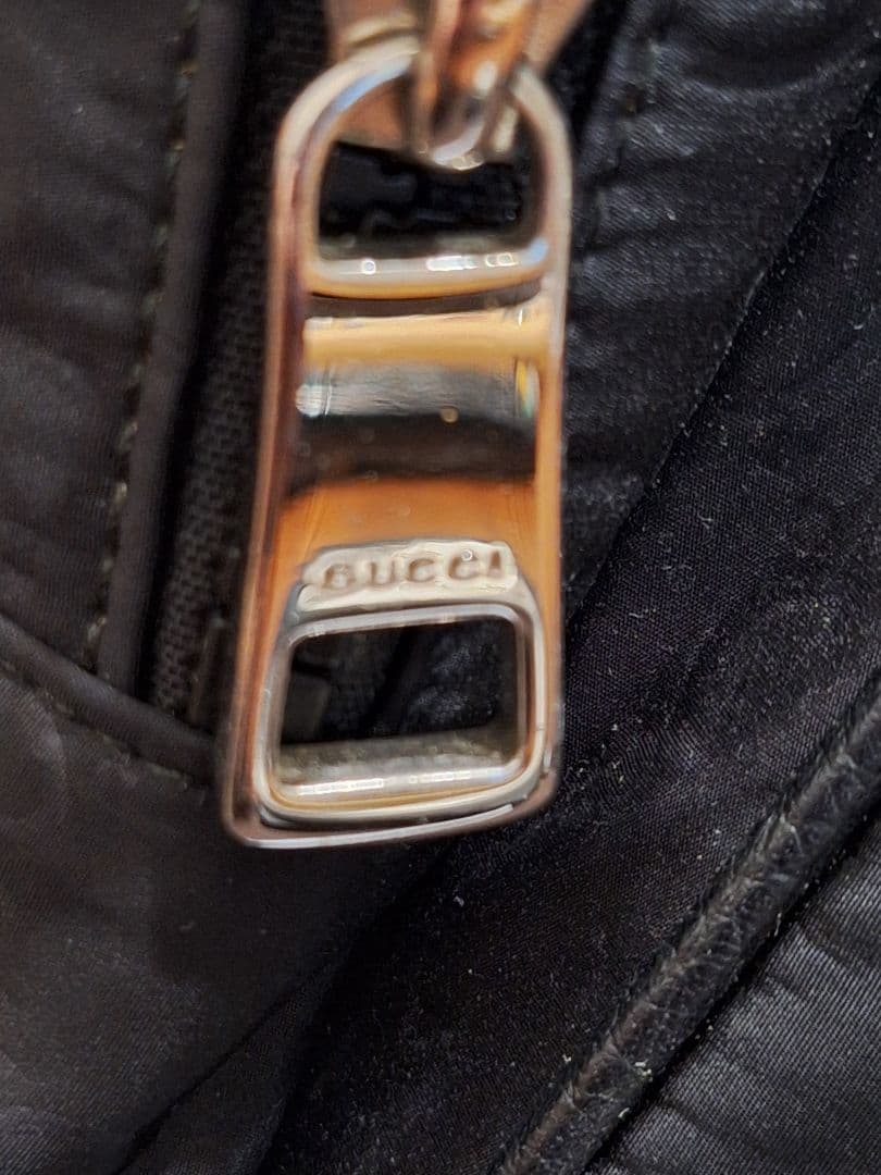 M*n様 GUCCI　ナイロン製ショルダーバック
