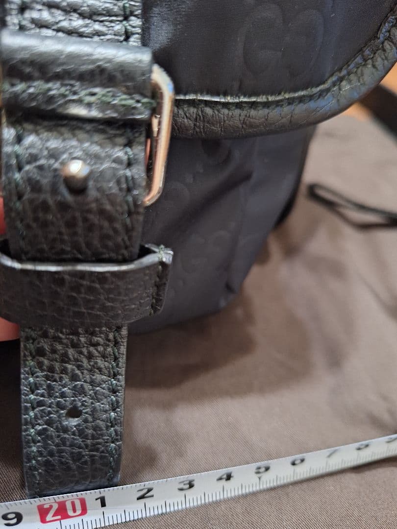 M*n様 GUCCI　ナイロン製ショルダーバック