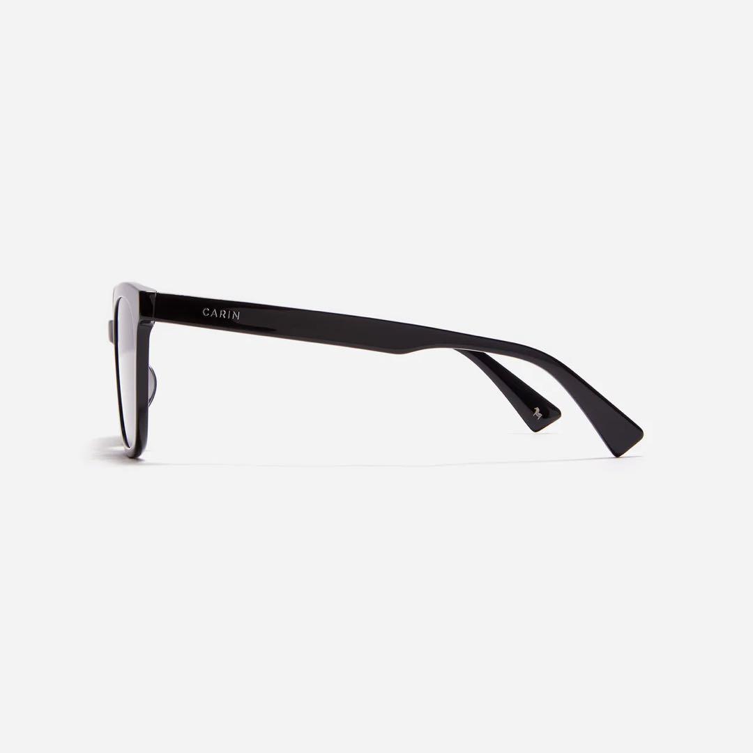 CARIN JUSTIN C1 54 □ 20 148 サングラス ケース