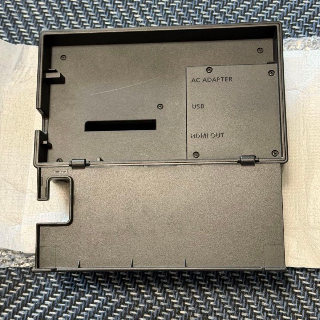 【付属品完備】Nintendo Switch ネオンブルー/レッド