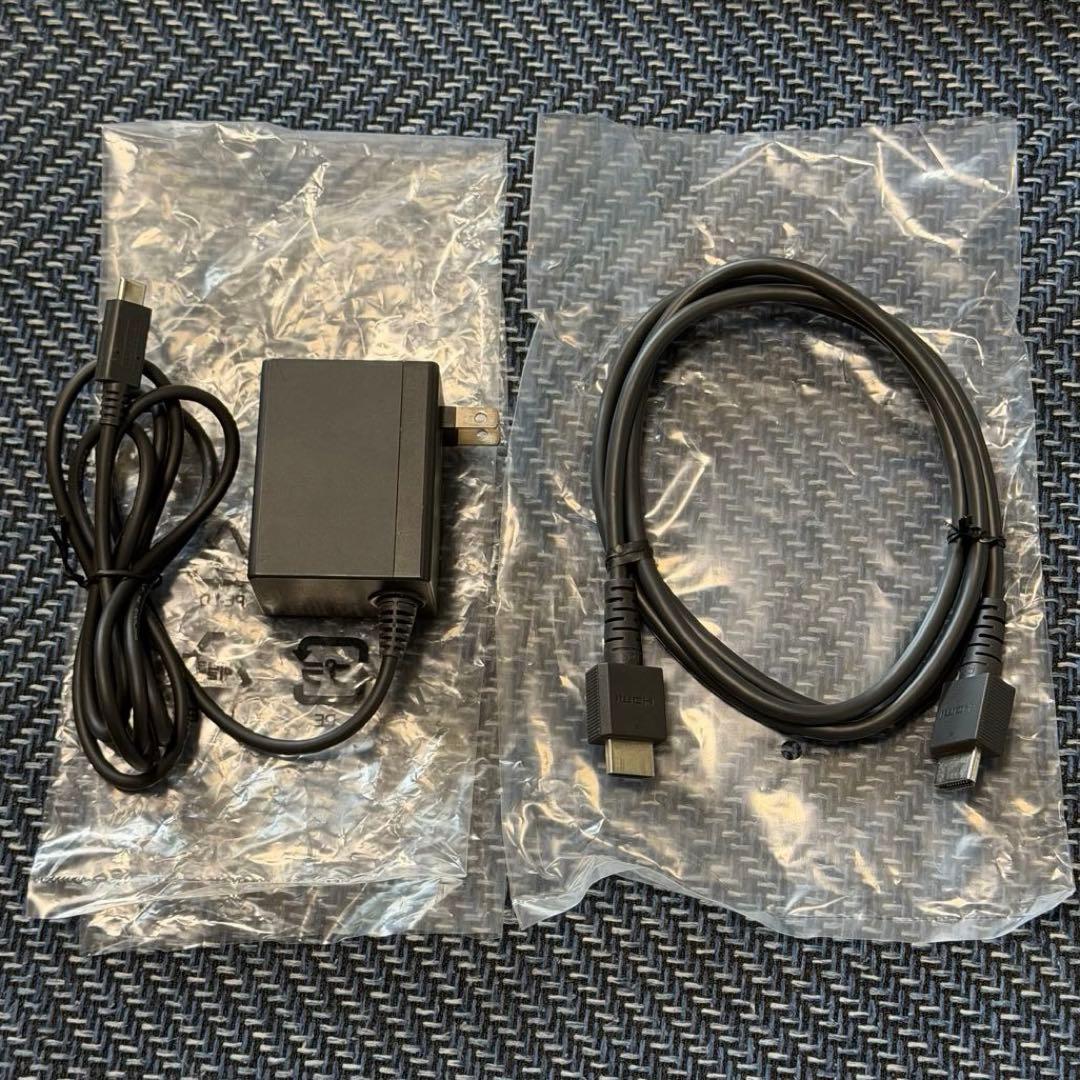 【付属品完備】Nintendo Switch ネオンブルー/レッド