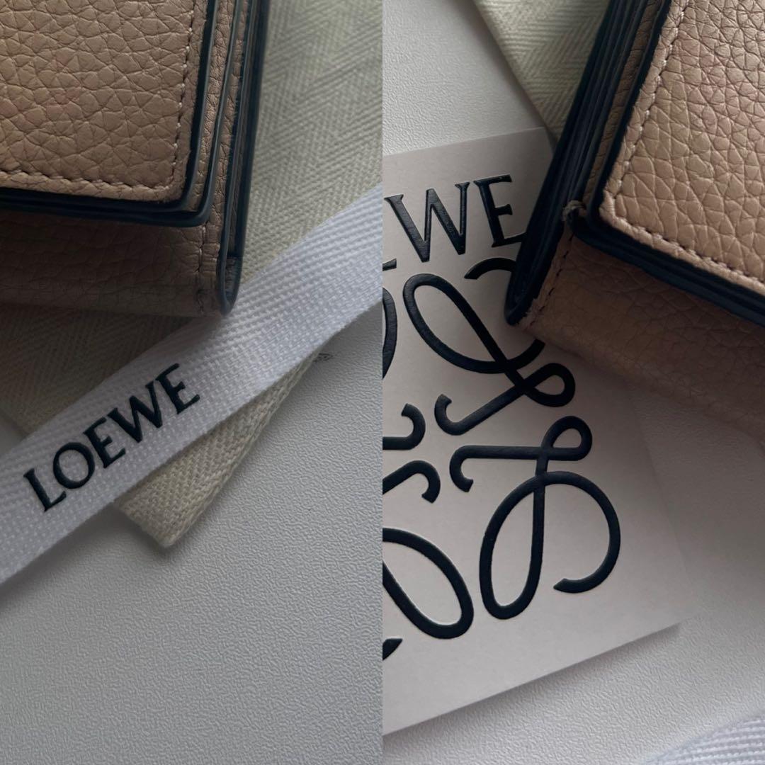 180 極上美品 LOEWE ロエベ 3つ折り財布