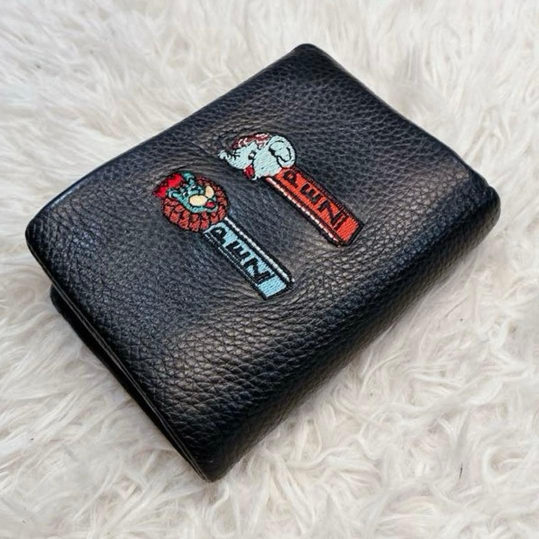 【美品】ear PAPILLONNER×PEZ 刺繍　二つ折り財布 黒