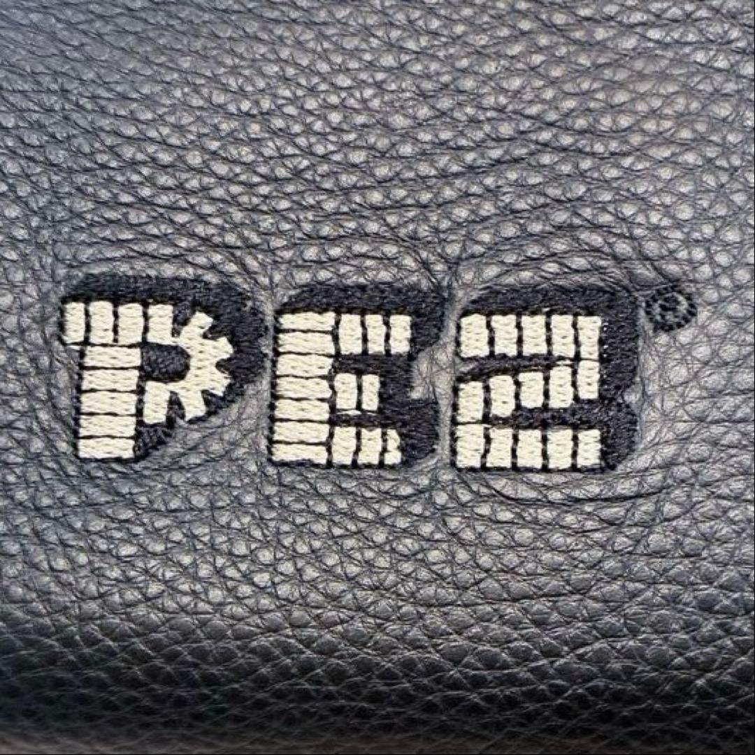 【美品】ear PAPILLONNER×PEZ 刺繍　二つ折り財布 黒