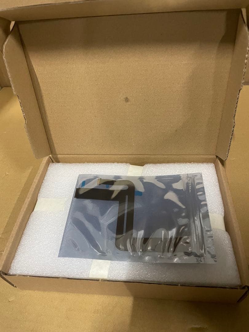 A2179 トラックパッド交換用 MacBook 13インチ　銀タッチパッド