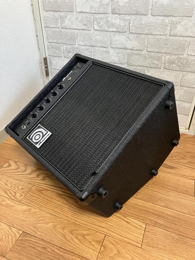 ★☆【極美品】AMPEG（アンペグ）ベースアンプ BA-108 V2☆★