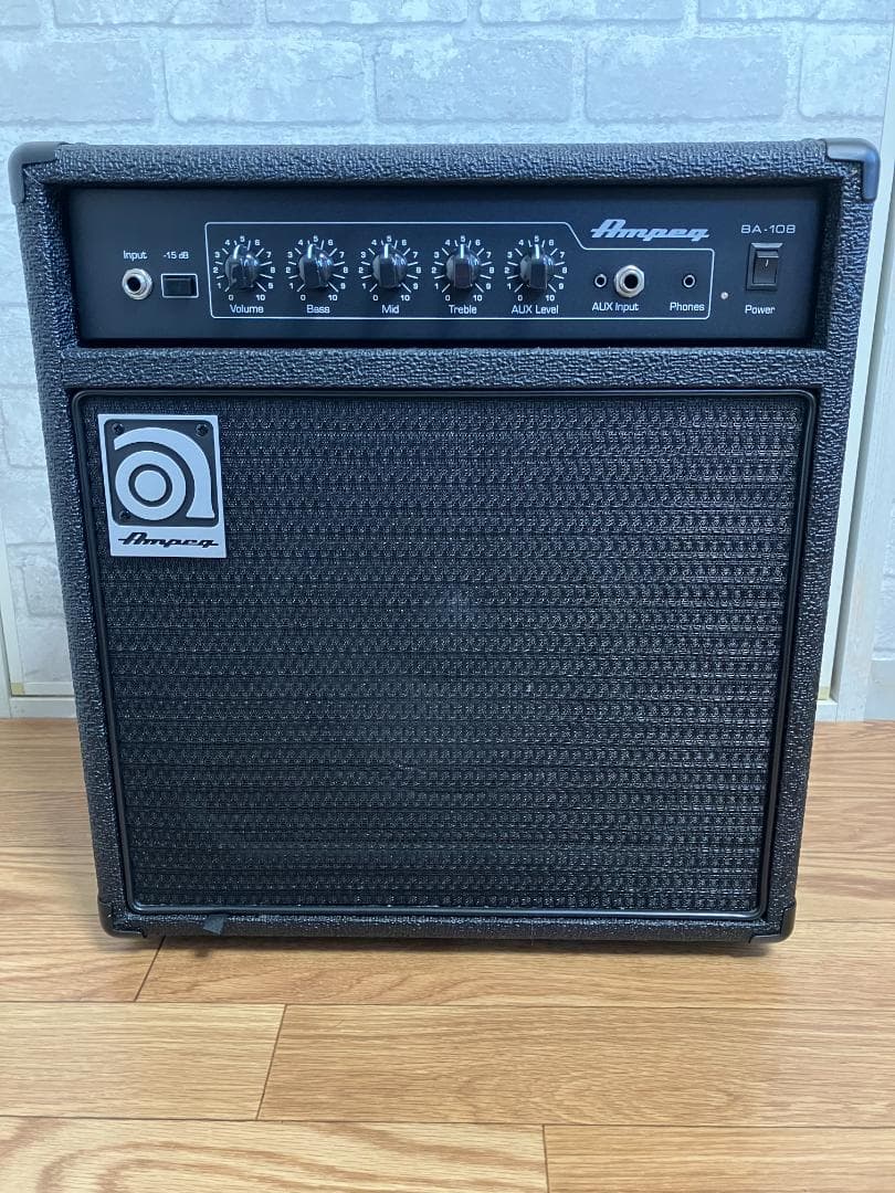 ★☆【極美品】AMPEG（アンペグ）ベースアンプ BA-108 V2☆★