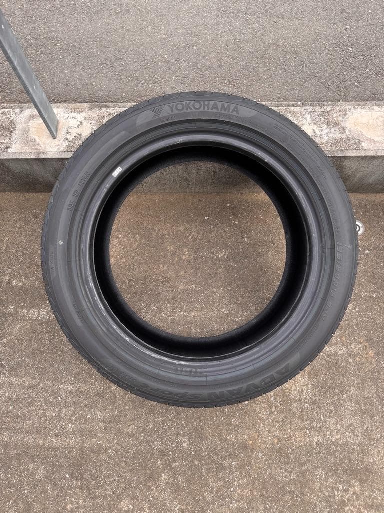 ロードスター純正ヨコハマタイヤ走行160キロのみ４本セットのうち２本分（２の２）