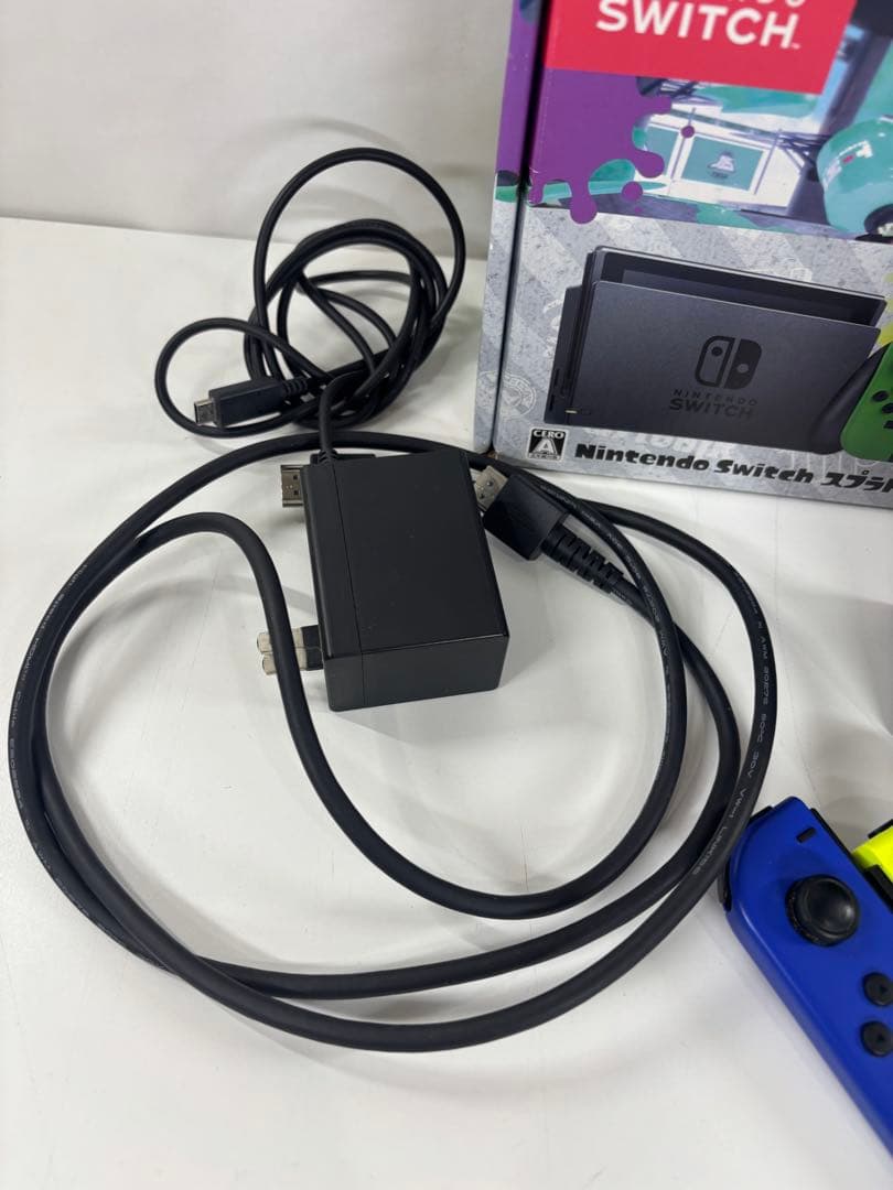 Nintendo Switch スプラトゥーン本体 青・黄Joy-Con付き