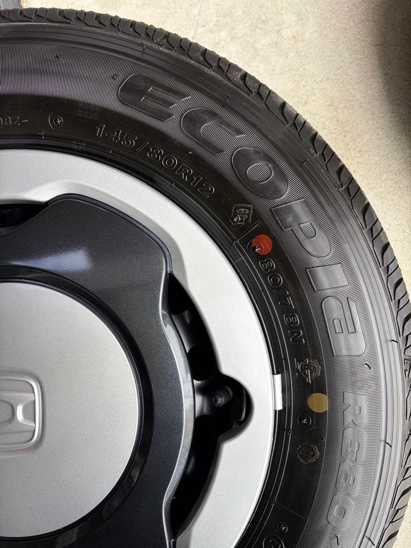 Ｎ－ＶＡＮ　新車外し　ターボ用純正ホイール、タイヤ4本セット　ホイールキャップ付