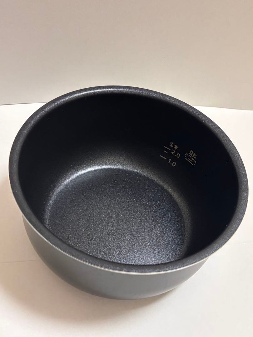 【美品・使用回数1回】アイリスオーヤマ 電気圧力鍋 2.2L PC-MA2