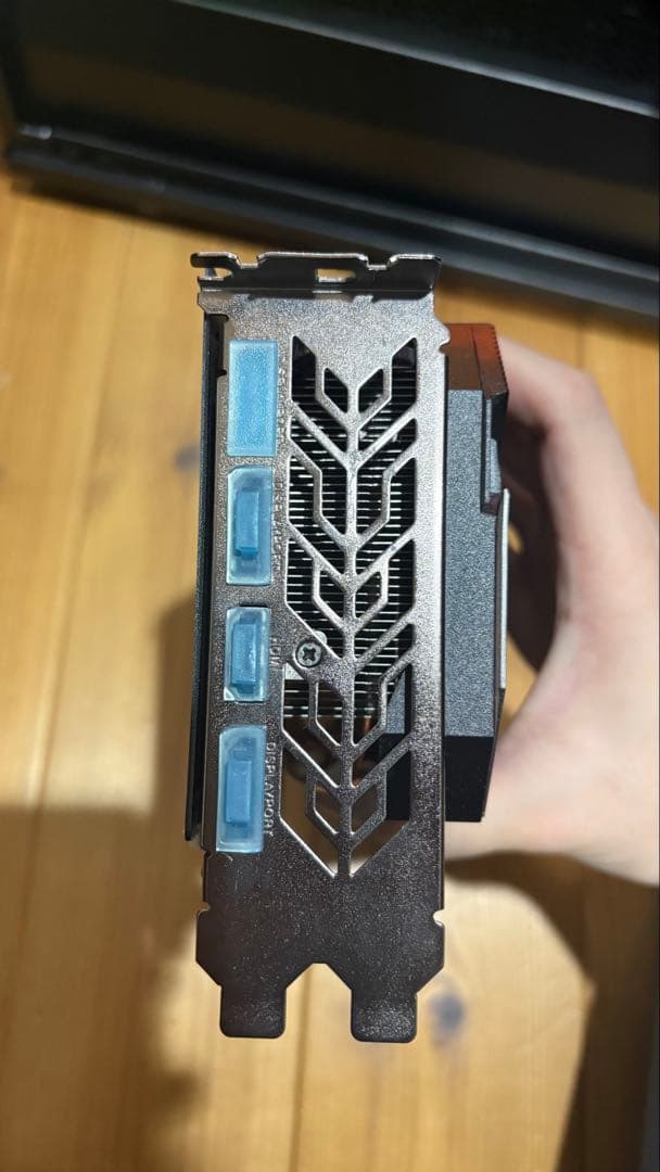 グラフィックボード・グラボ・ビデオカード ASRock RX5600XT 6GB