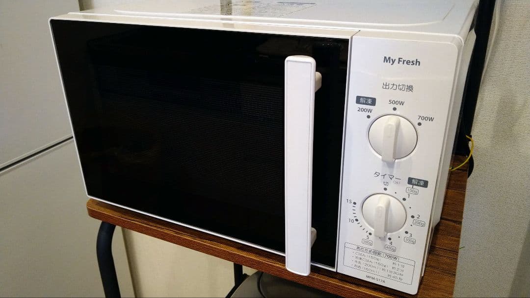 美品 送料込【東芝】電子レンジ2019年製■MFM-S17A-60HZ(W)