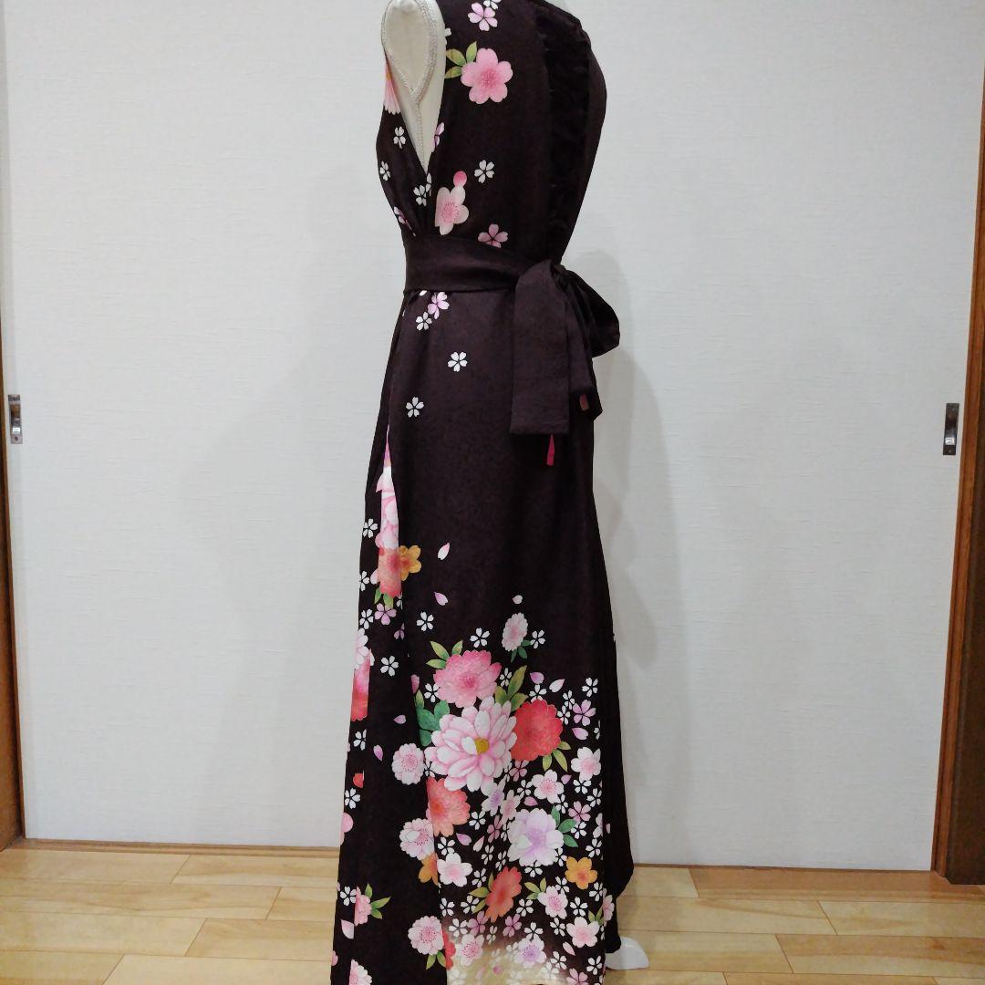 振袖　華柄　ロングワンピース　背中編込み　リボン紐付き　焦茶色