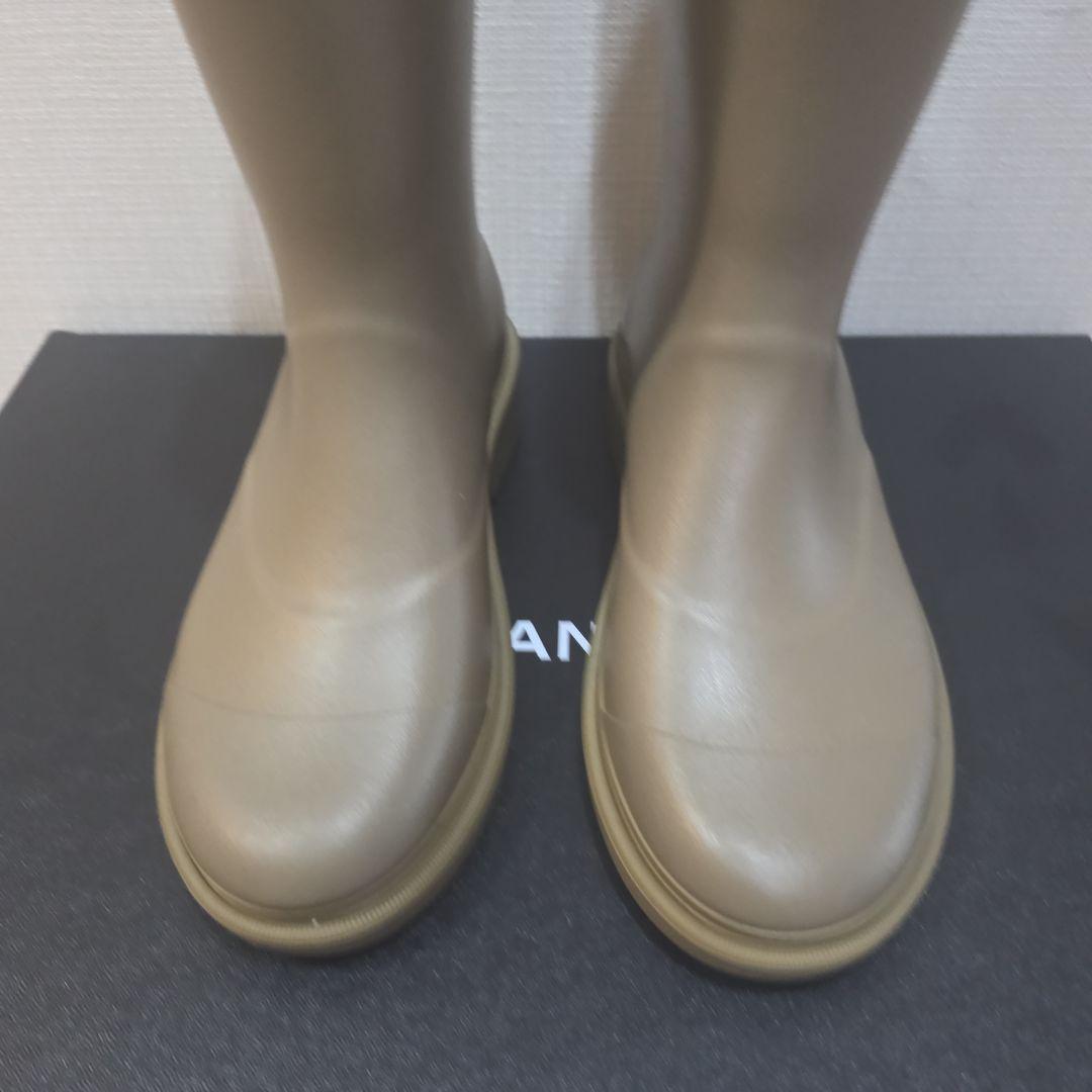 CHANEL レインブーツカーキ ダブルCCロゴ