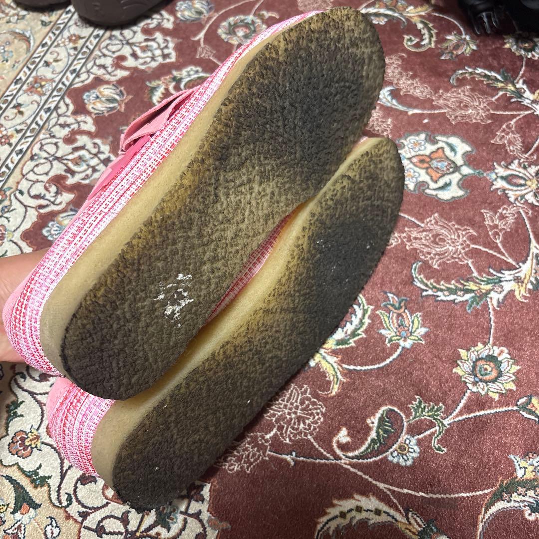 たむけんBoTT × Clarks Wallabee \"Pink\"