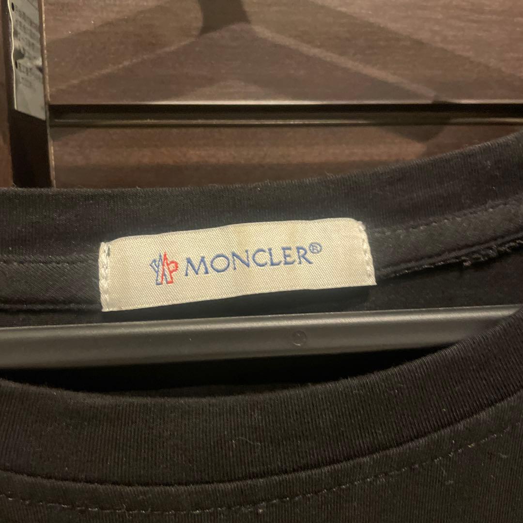 【美品】Moncler モンクレール　ブラック Tシャツ ロゴ刺繍