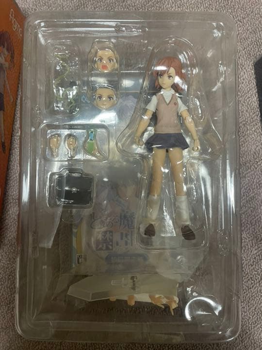 【figma 初回限定盤+2万体限定】御坂美琴、白井黒子、妹達の可動フィギュア