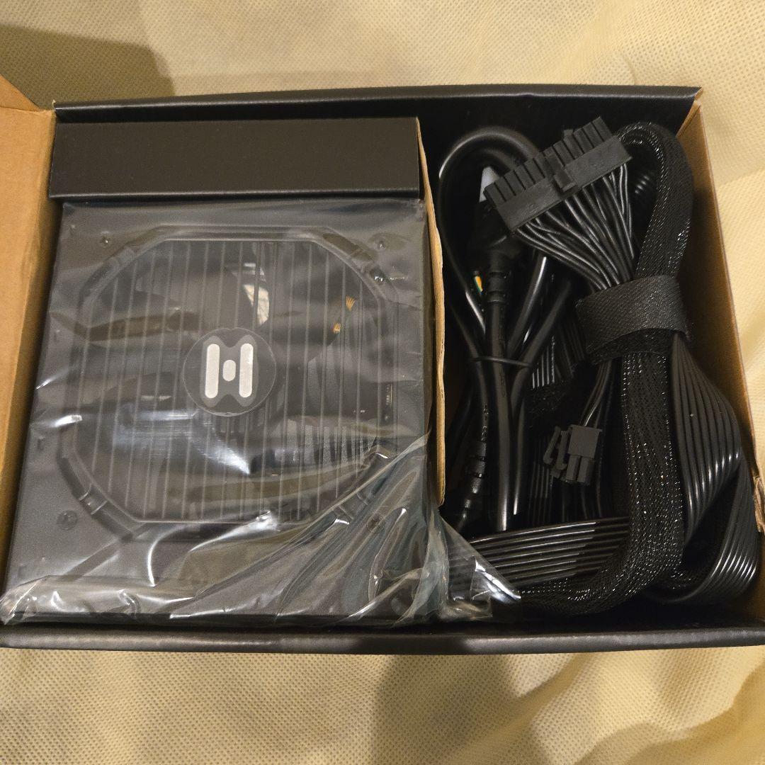 電源ユニット FSP Hydro GSM LITE PRO 750W