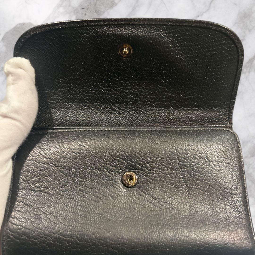 【極美品】miumiu レザー2つ折り財布 ゴールドロゴ 黒