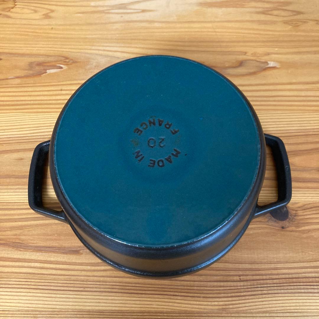 ストウブ Staub 両手鍋　黒20cm ※おまけステンレスお玉