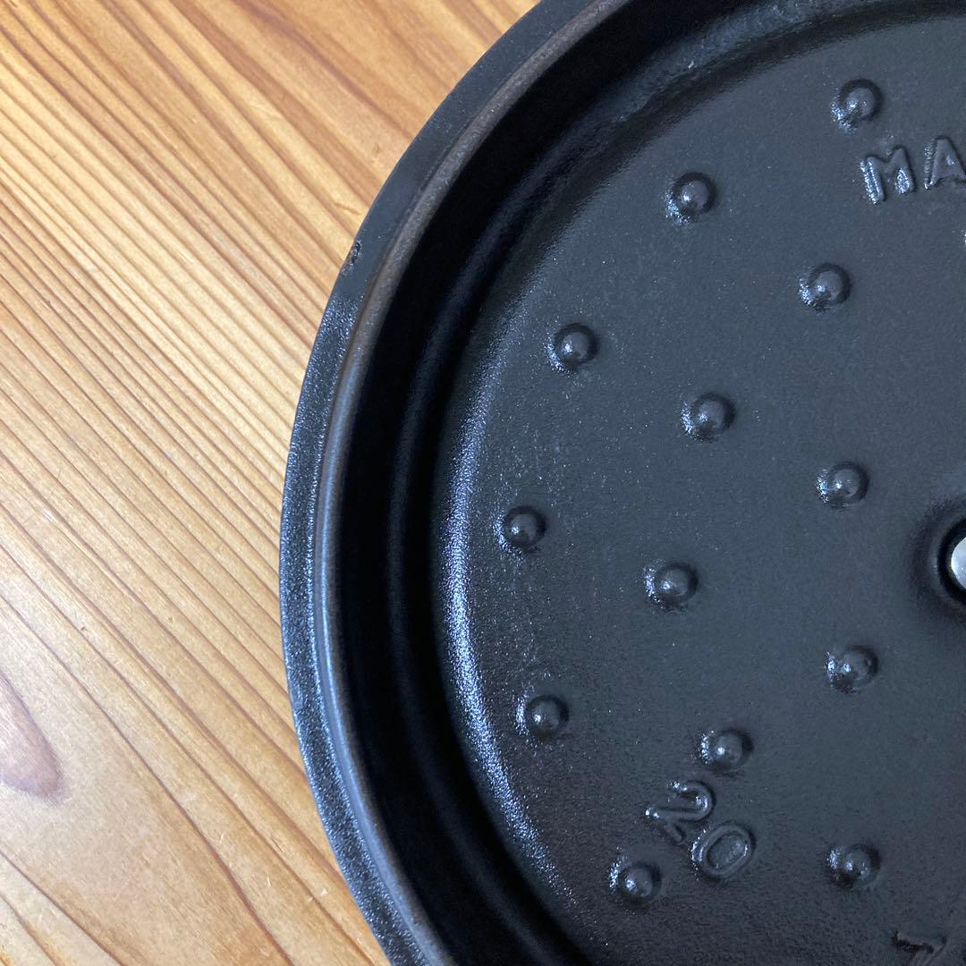ストウブ Staub 両手鍋　黒20cm ※おまけステンレスお玉