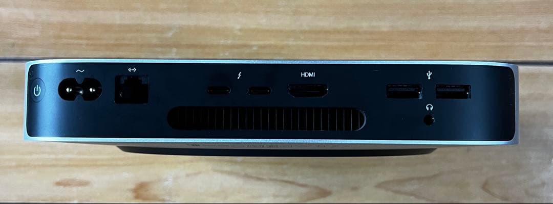 M1 Mac mini 2020　8GB / 256GB