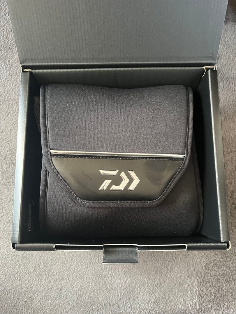 もにょ様用　ダイワ 25ソルティガ 25000-P 未使用