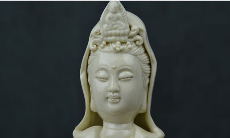 ヤナギ観音です   仏像です