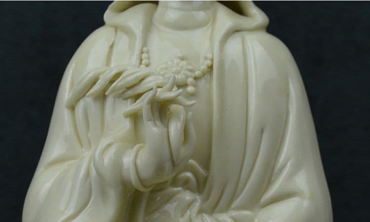 ヤナギ観音です   仏像です