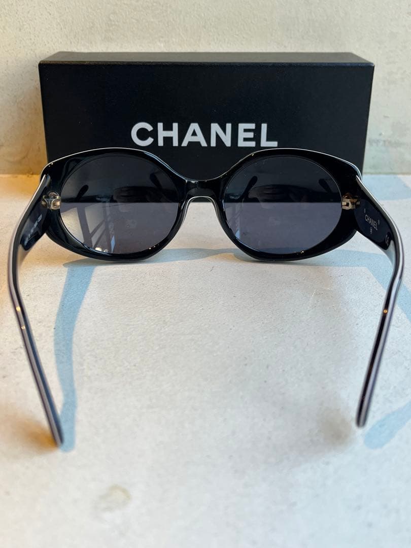 【極美品】CHANEL ブラック ラウンドサングラス