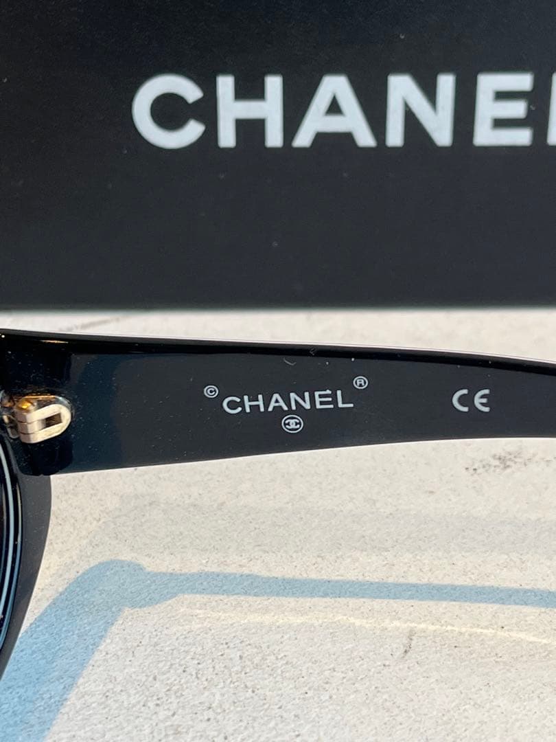 【極美品】CHANEL ブラック ラウンドサングラス